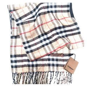 BURBERRY London England scarf. NWT.